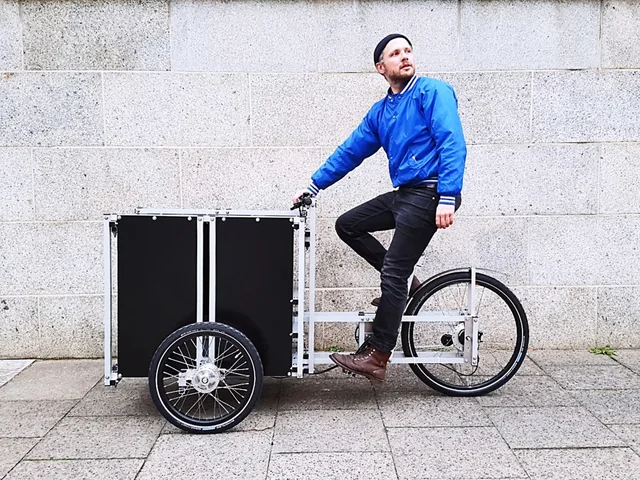 XYZ CARGO TRIKE - High Box - with front door