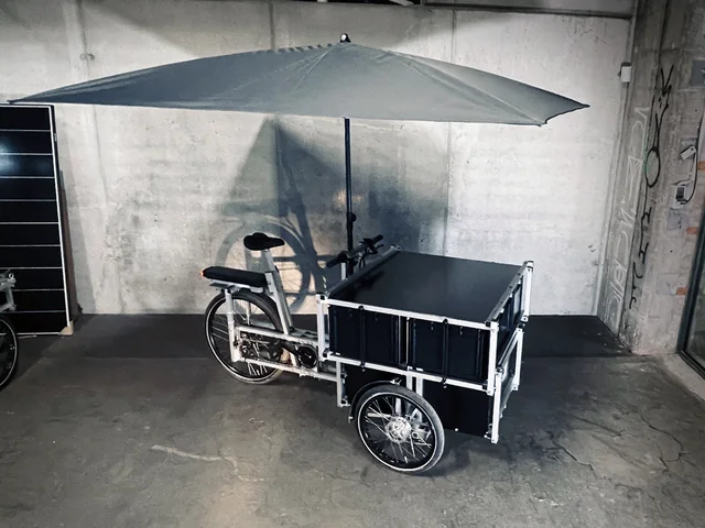 XYZ CARGO TRIKE - with table module incl drawers